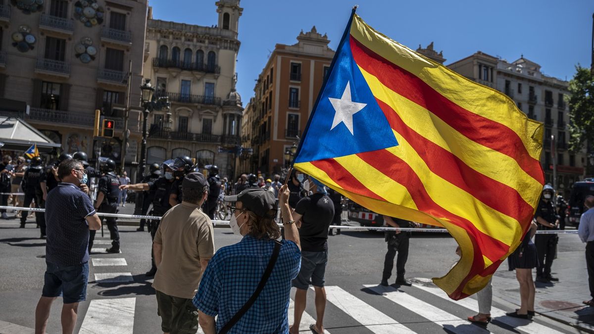 Cesta ke smíření. Španělská vláda omilostnila devět katalánských politiků